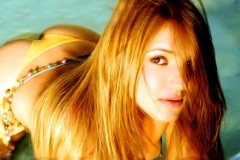 Carla Furtado (31) 99586-5635